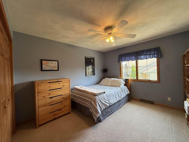3402 Kingsbridge Drive, Janesville, WI 53546