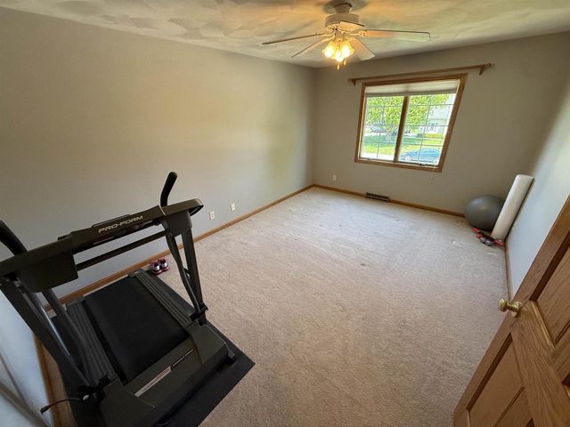 3402 Kingsbridge Drive, Janesville, WI 53546