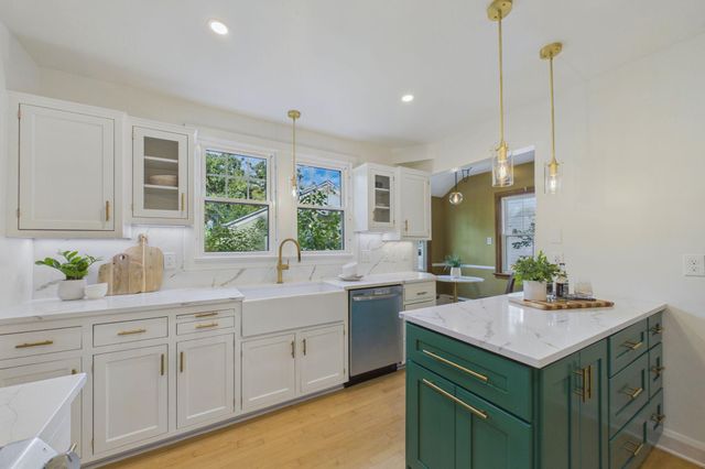 3944 Xerxes Avenue S, Minneapolis, MN 55410