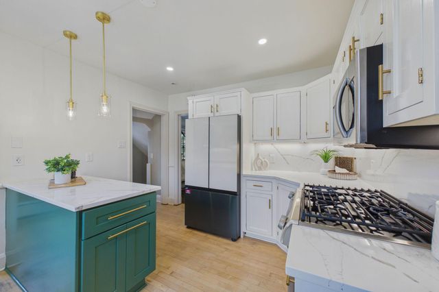 3944 Xerxes Avenue S, Minneapolis, MN 55410