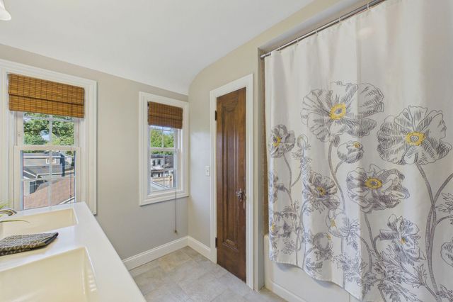 3944 Xerxes Avenue S, Minneapolis, MN 55410