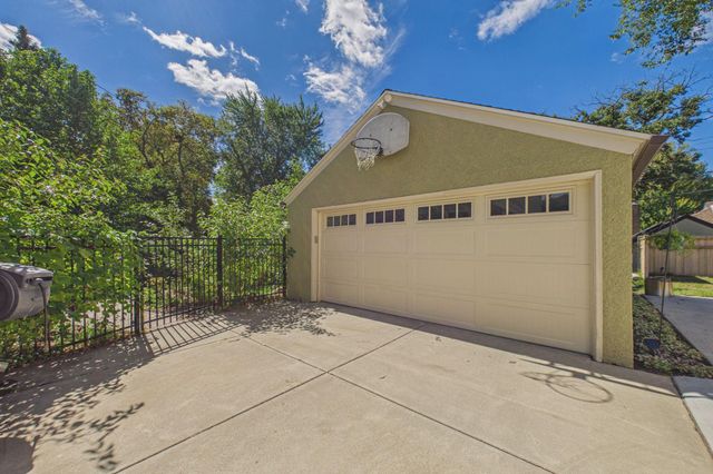3944 Xerxes Avenue S, Minneapolis, MN 55410