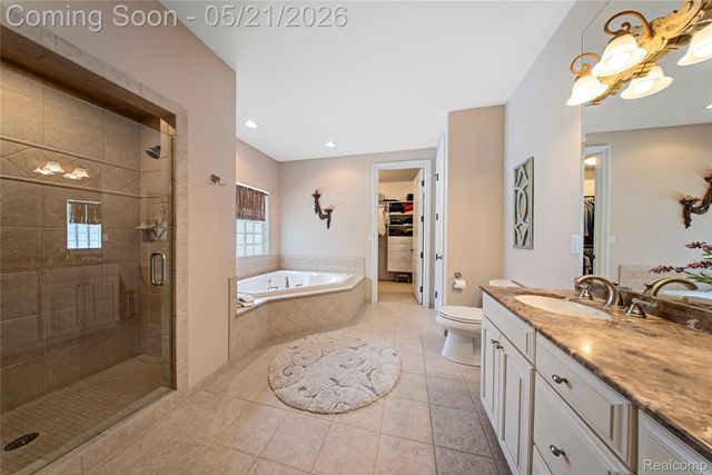 8425 Grays Drive, Grosse Ile Township, MI 48138