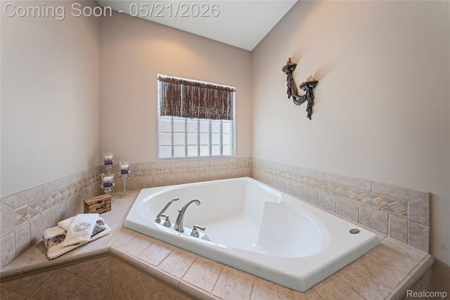 8425 Grays Drive, Grosse Ile Township, MI 48138