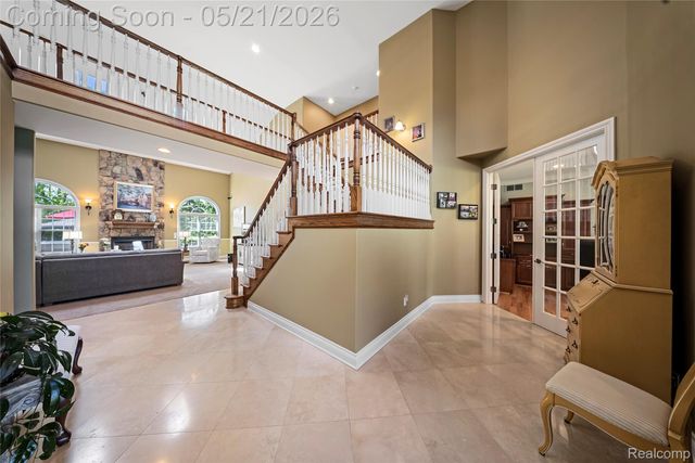8425 Grays Drive, Grosse Ile Township, MI 48138