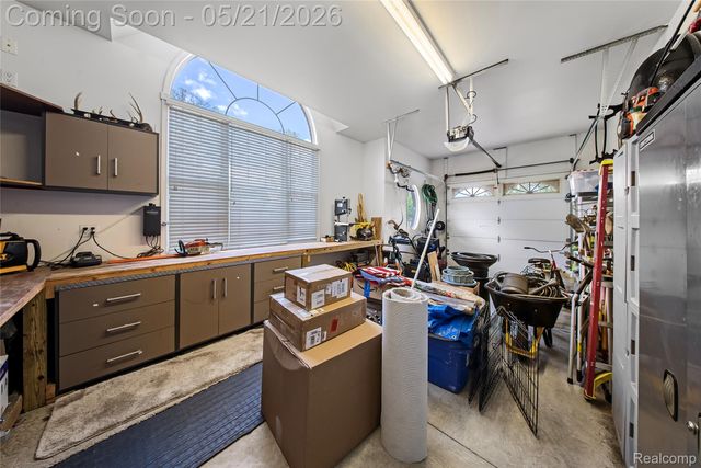 8425 Grays Drive, Grosse Ile Township, MI 48138