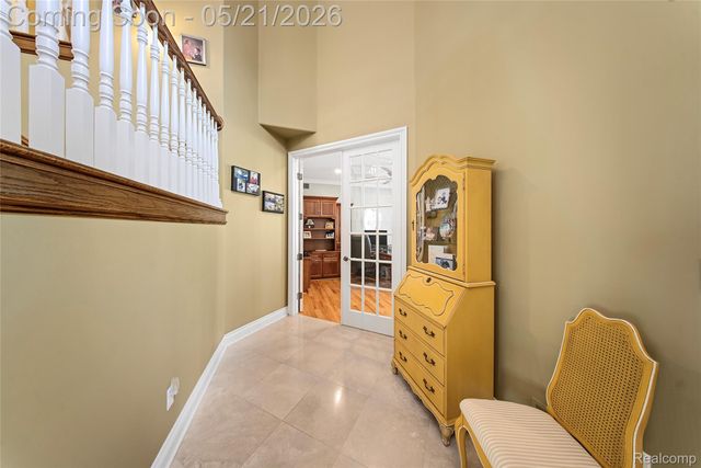 8425 Grays Drive, Grosse Ile Township, MI 48138