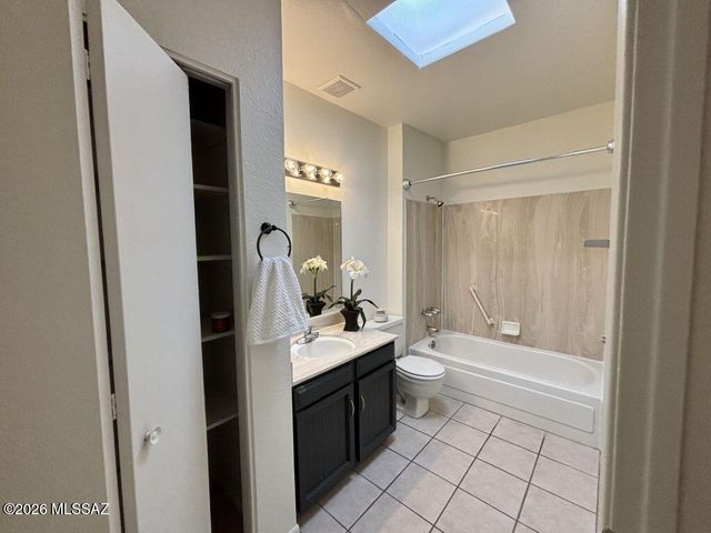 6980 E Abby Lane, Tucson, AZ 85715