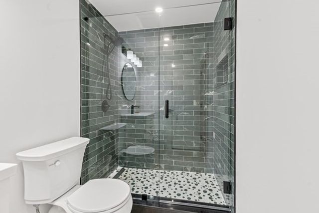 322 River Rd, Andover, MA 01810
