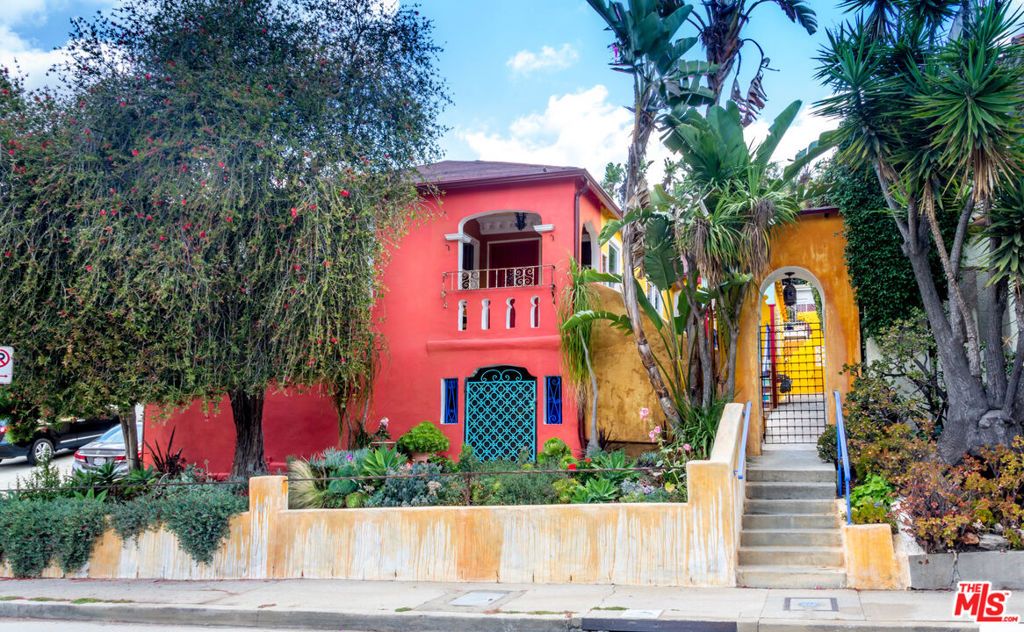 2420 Teviot Street, Los Angeles, CA 90039