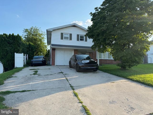 122 POCASSET RD, Philadelphia, PA 19115