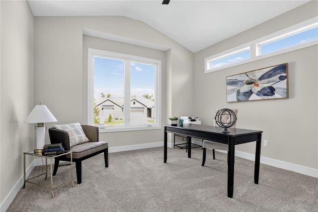 11546 S Olathe View Road, Olathe, KS 66061