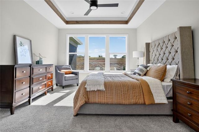 11546 S Olathe View Road, Olathe, KS 66061