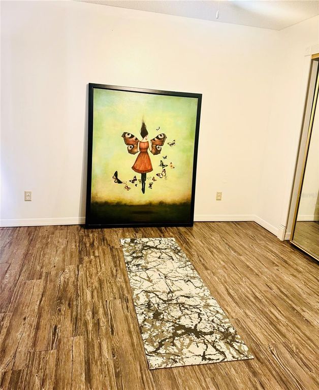 Image 10 of property listing at 1303 DUNHILL DRIVE, Longwood, FL 32750