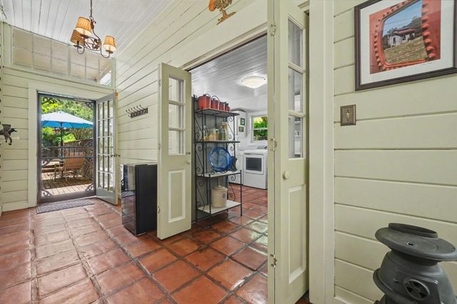 1407 Jackson Gate Rd, Jackson, CA 95642
