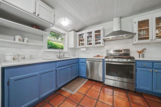1407 Jackson Gate Rd, Jackson, CA 95642
