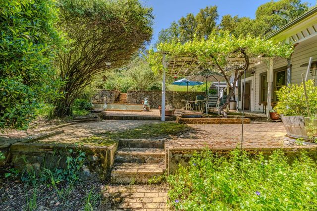 1407 Jackson Gate Rd, Jackson, CA 95642
