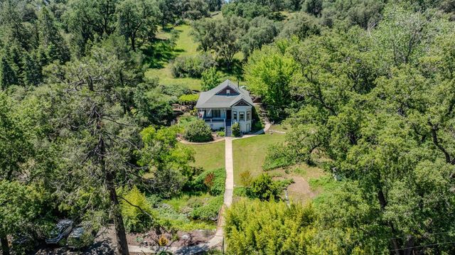 1407 Jackson Gate Rd, Jackson, CA 95642