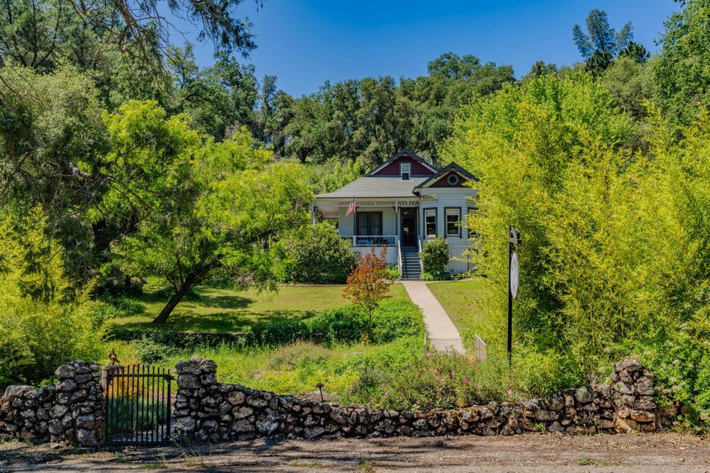 1407 Jackson Gate Rd, Jackson, CA 95642