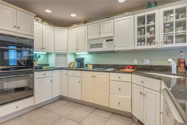 182 Barrington Village Drive, Beavercreek Twp, OH 45385