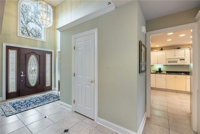 182 Barrington Village Drive, Beavercreek Twp, OH 45385