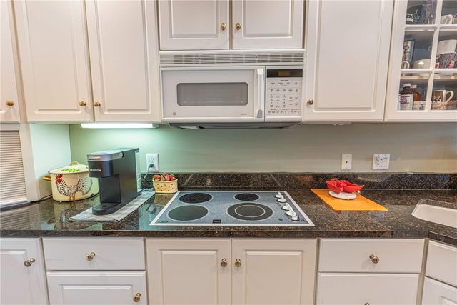 182 Barrington Village Drive, Beavercreek Twp, OH 45385