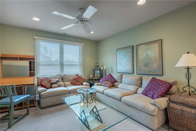 182 Barrington Village Drive, Beavercreek Twp, OH 45385