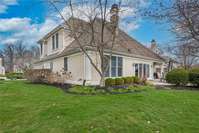 182 Barrington Village Drive, Beavercreek Twp, OH 45385