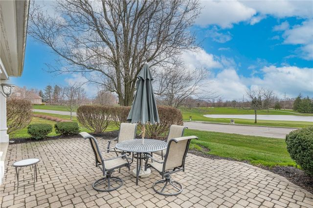 182 Barrington Village Drive, Beavercreek Twp, OH 45385