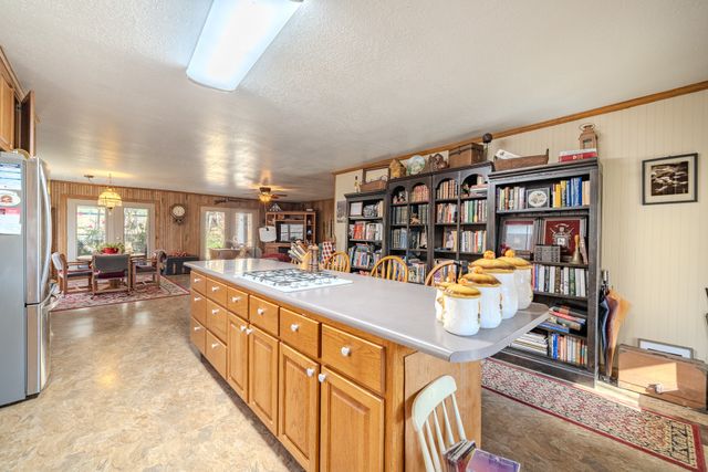 1934 Hog Creek Rd, Waynesboro, TN 38485