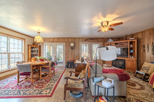 1934 Hog Creek Rd, Waynesboro, TN 38485