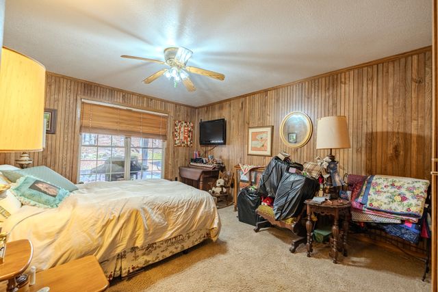 1934 Hog Creek Rd, Waynesboro, TN 38485