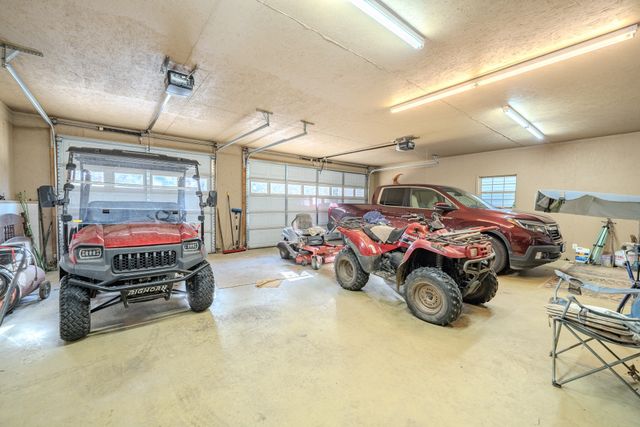 1934 Hog Creek Rd, Waynesboro, TN 38485