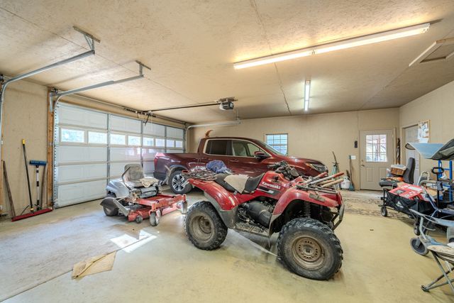 1934 Hog Creek Rd, Waynesboro, TN 38485