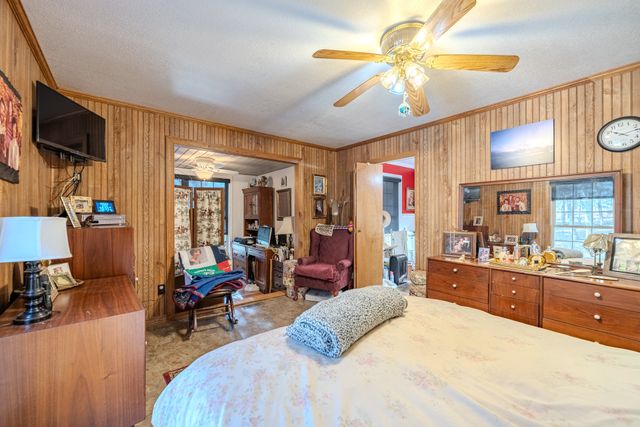 1934 Hog Creek Rd, Waynesboro, TN 38485