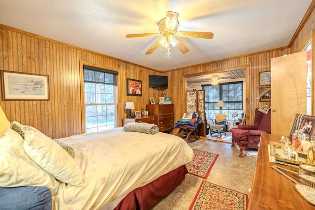 1934 Hog Creek Rd, Waynesboro, TN 38485