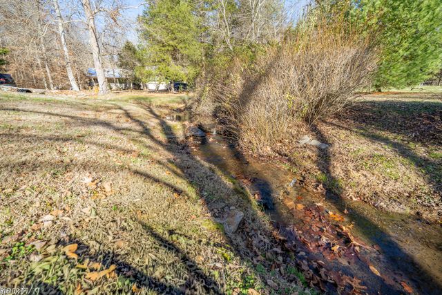 1934 Hog Creek Rd, Waynesboro, TN 38485