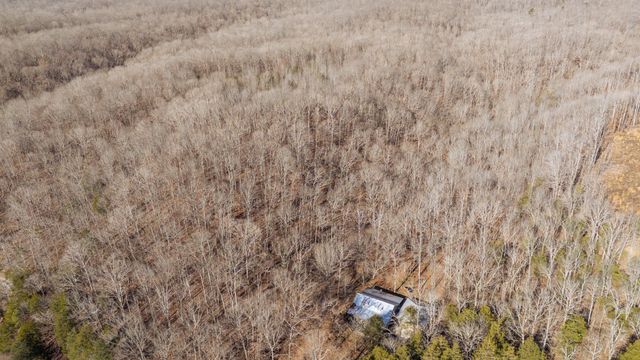 1934 Hog Creek Rd, Waynesboro, TN 38485