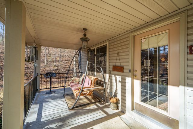 1934 Hog Creek Rd, Waynesboro, TN 38485