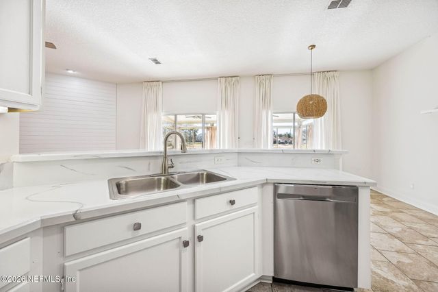 3447 HERON Drive N, Jacksonville Beach, FL 32250