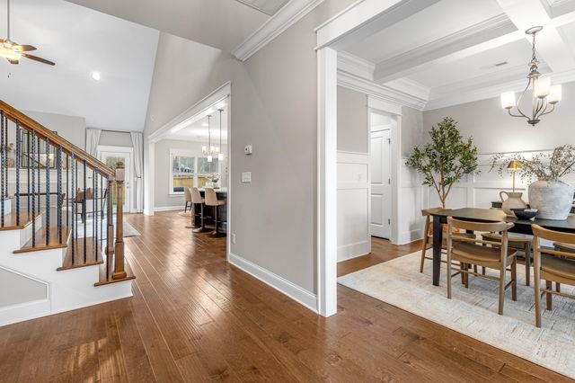 595 Deer Valley Dr, Hixson, TN 37343