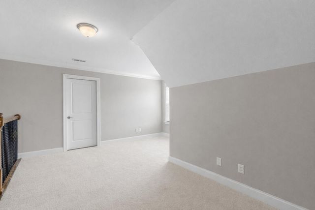 595 Deer Valley Dr, Hixson, TN 37343