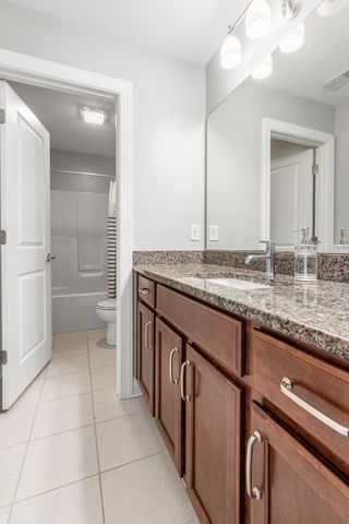 595 Deer Valley Dr, Hixson, TN 37343