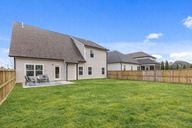 595 Deer Valley Dr, Hixson, TN 37343