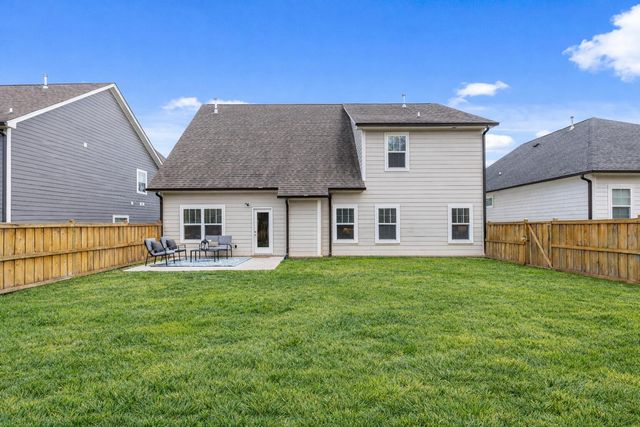 595 Deer Valley Dr, Hixson, TN 37343