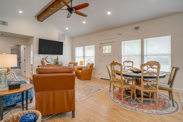 508 S Elm Street, Weatherford, TX 76086