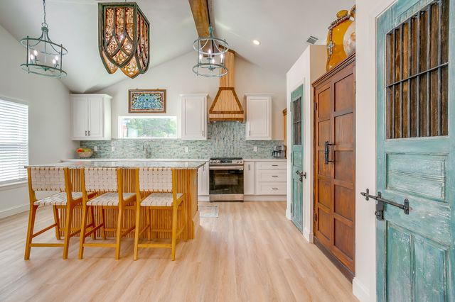 508 S Elm Street, Weatherford, TX 76086