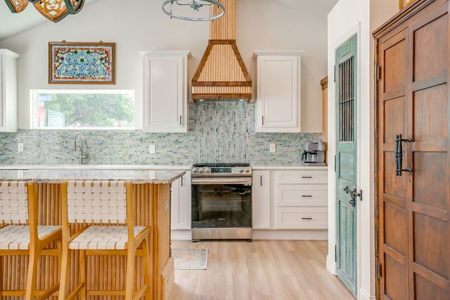 508 S Elm Street, Weatherford, TX 76086