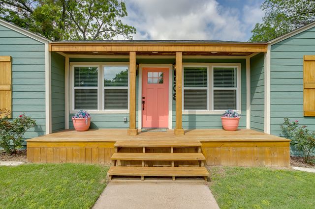 508 S Elm Street, Weatherford, TX 76086