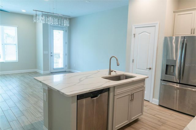 1011 LYCHEE COURT, Lake Mary, FL 32746